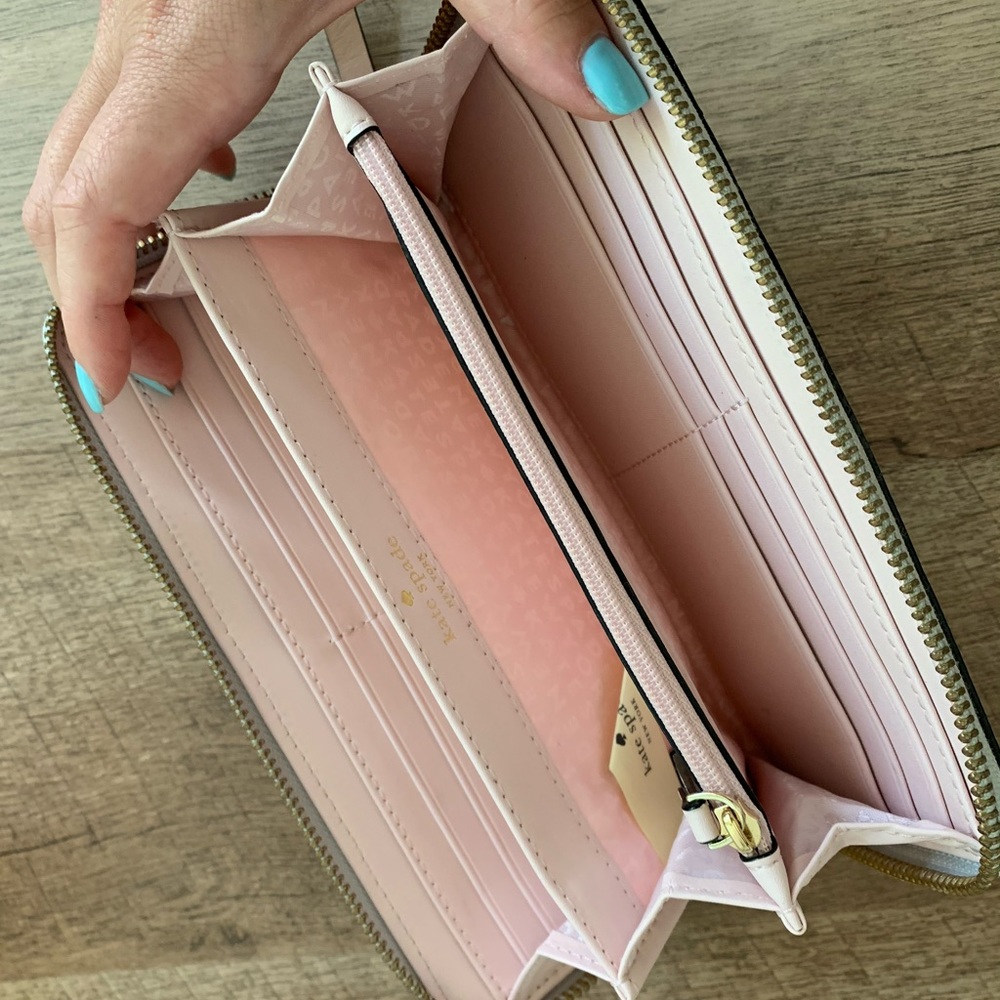 Kate Spade Wallet - Picture 3 of 3